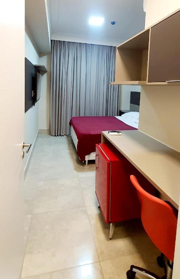 Suites Mondial Flat Aparthotel
